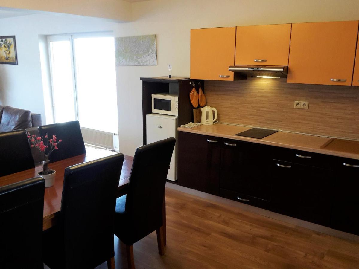 Apartman Slavkov Home & Parking Nova Lesna Exterior photo